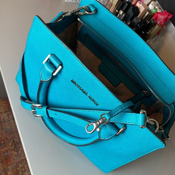 Michael Kors Crossbody Purse - Picture 11 of 15
